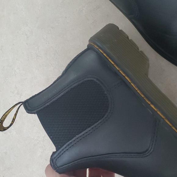 Dr Martens Black Leather Chelsea Boots - Picture 12 of 16